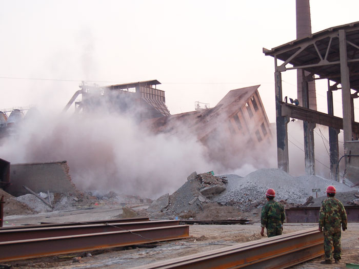 如何做好安全爆破工作？